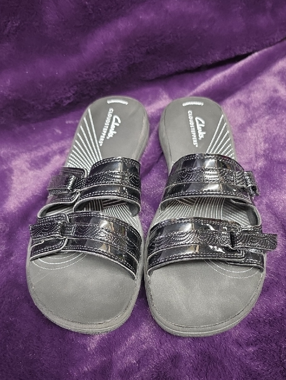 Clarks Black Patent Triple-Strap Slide Sandals sz 9